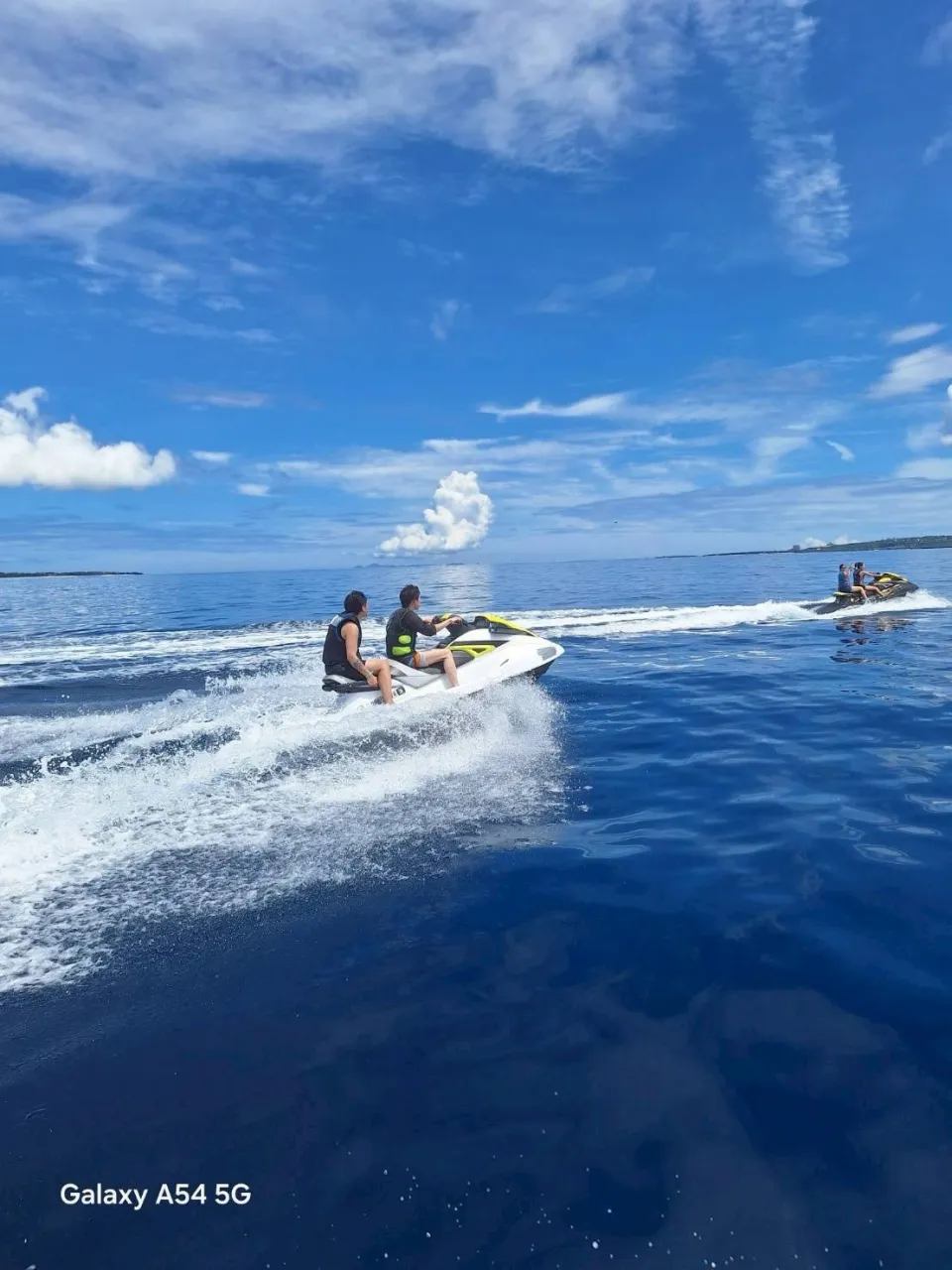 透き通る海をジェットで爽快クルージング🌊☀️